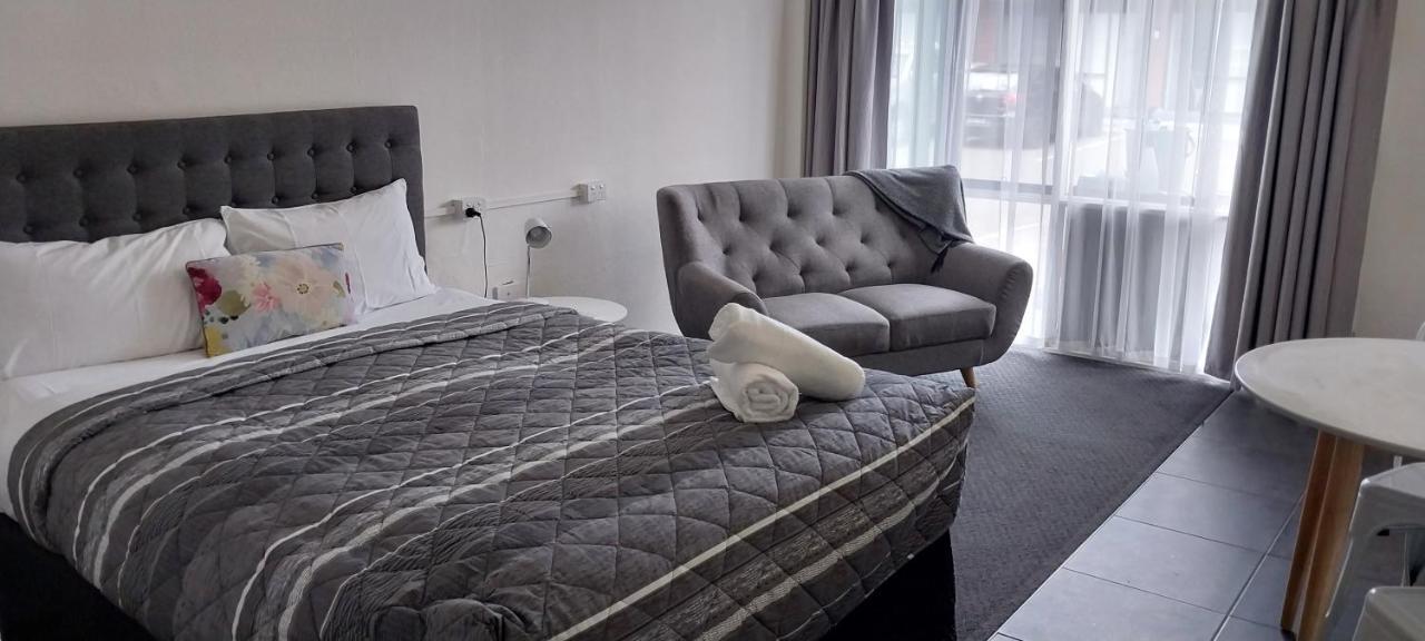 Commodore Motor Inn Albury Zewnętrze zdjęcie