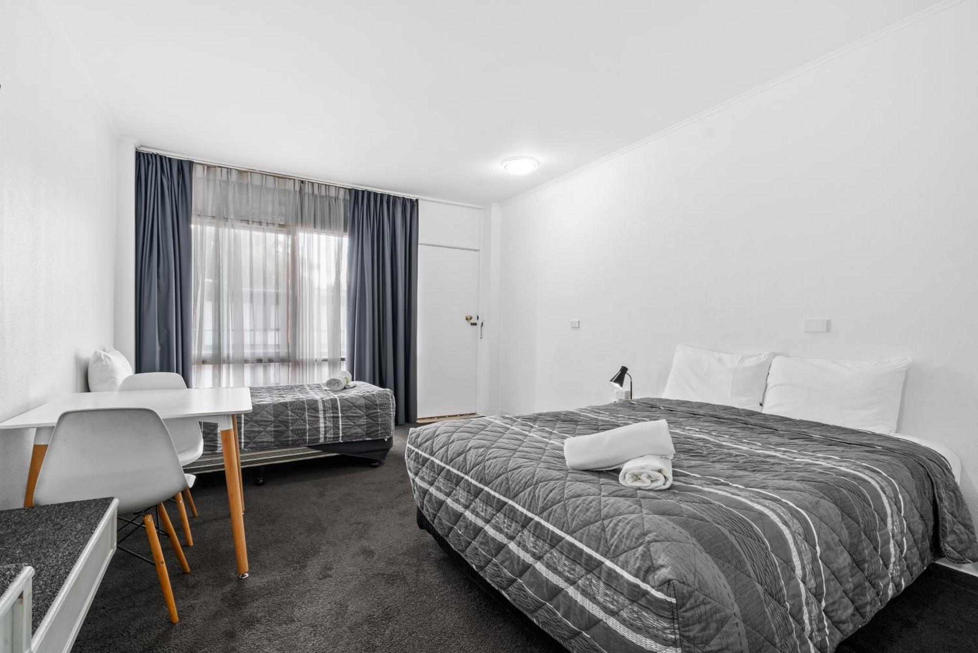 Commodore Motor Inn Albury Zewnętrze zdjęcie