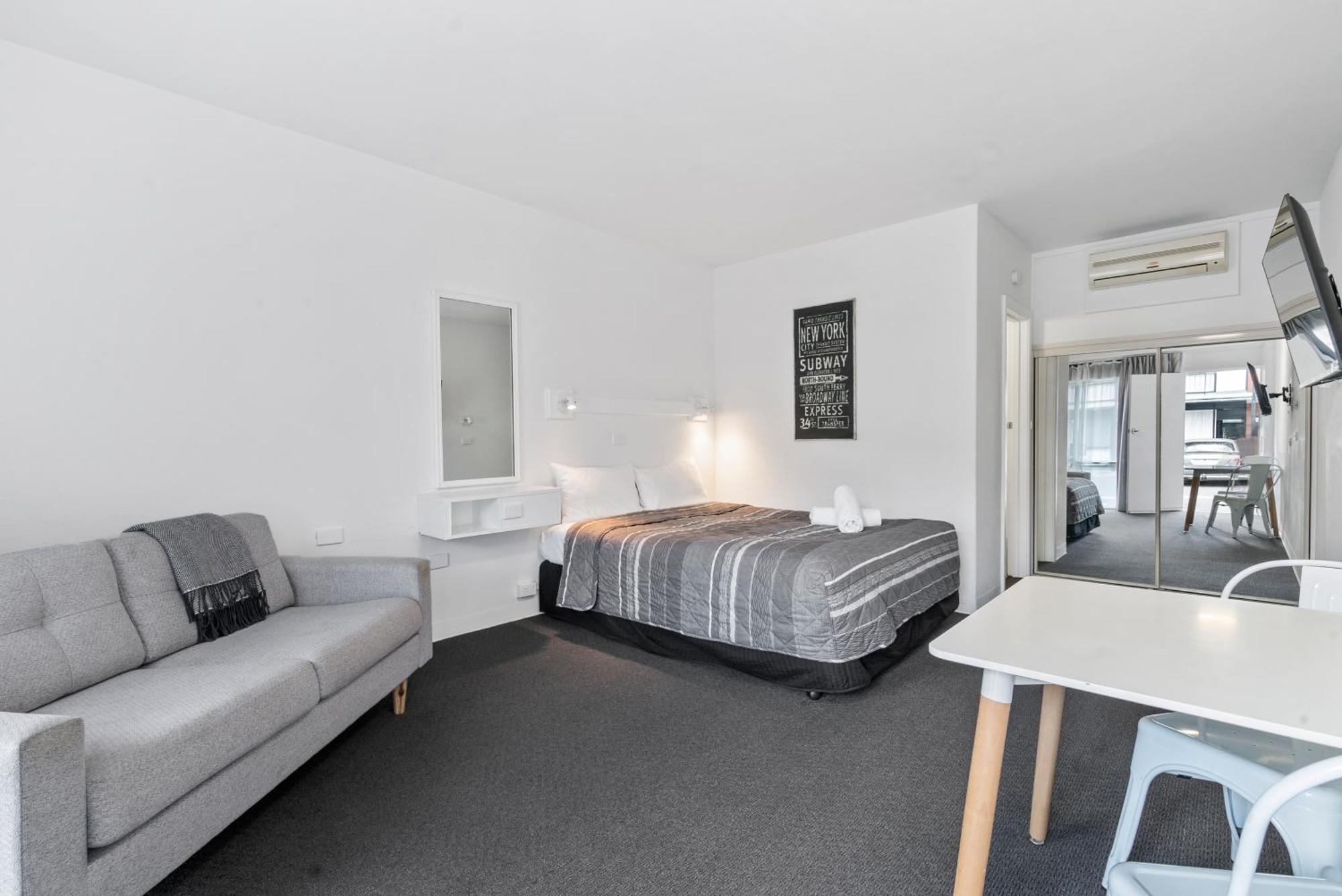 Commodore Motor Inn Albury Zewnętrze zdjęcie