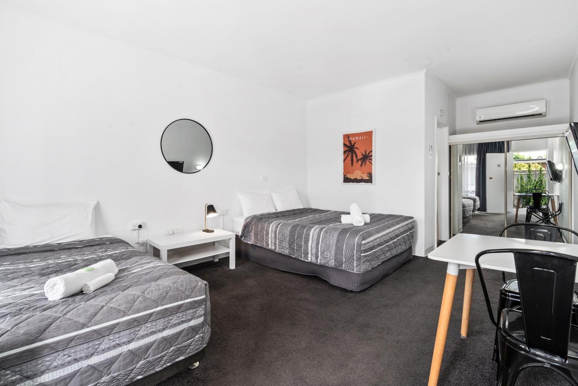 Commodore Motor Inn Albury Zewnętrze zdjęcie
