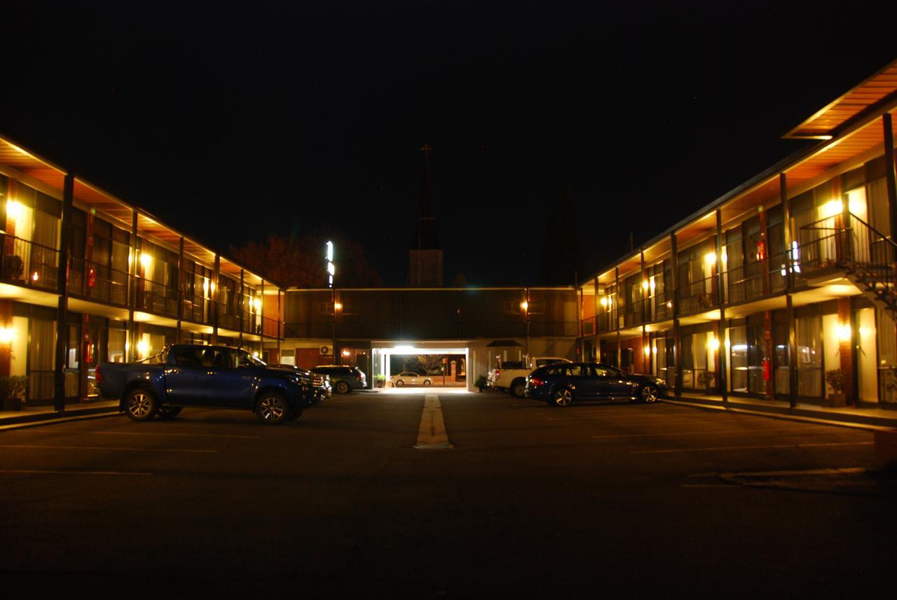 Commodore Motor Inn Albury Zewnętrze zdjęcie