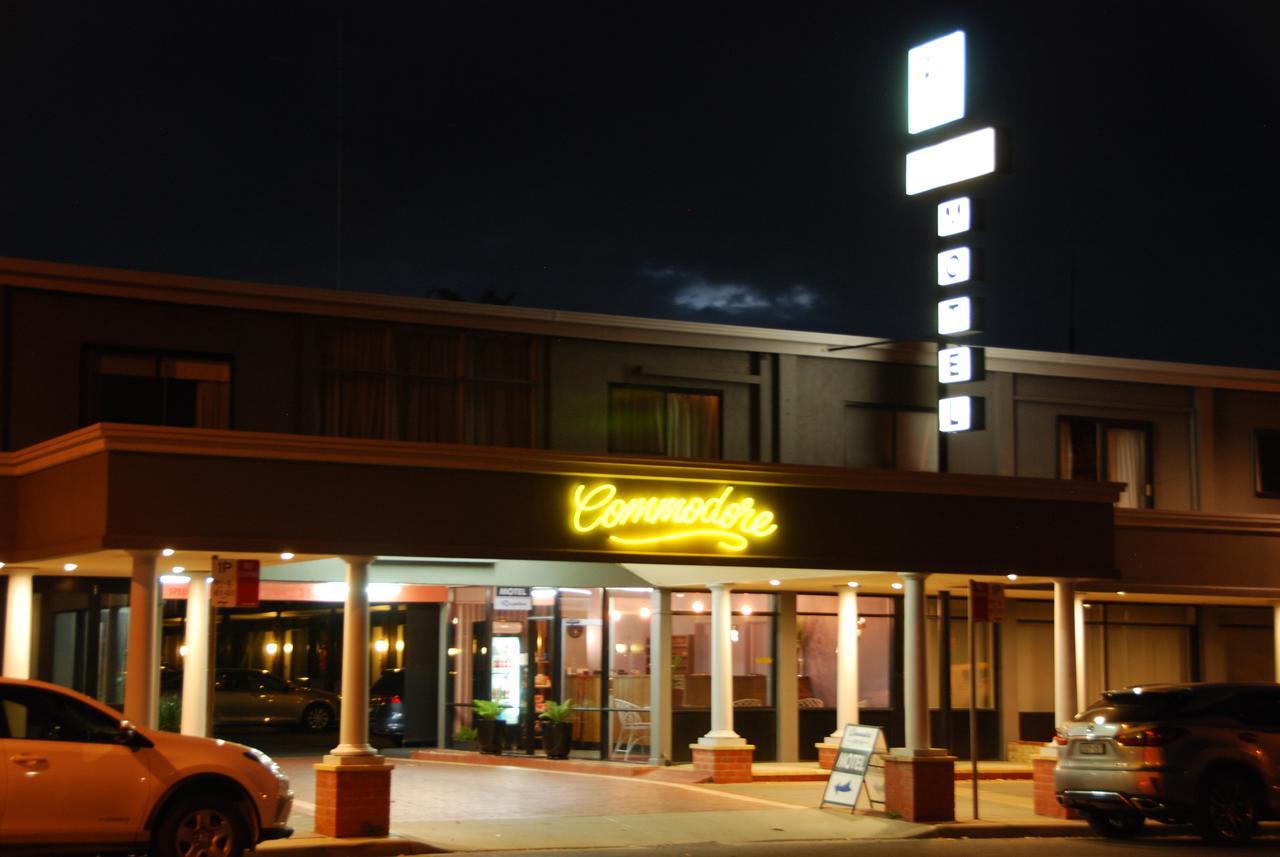 Commodore Motor Inn Albury Zewnętrze zdjęcie