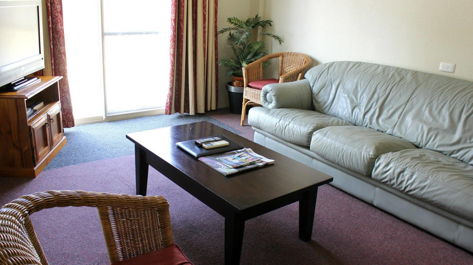 Commodore Motor Inn Albury Zewnętrze zdjęcie