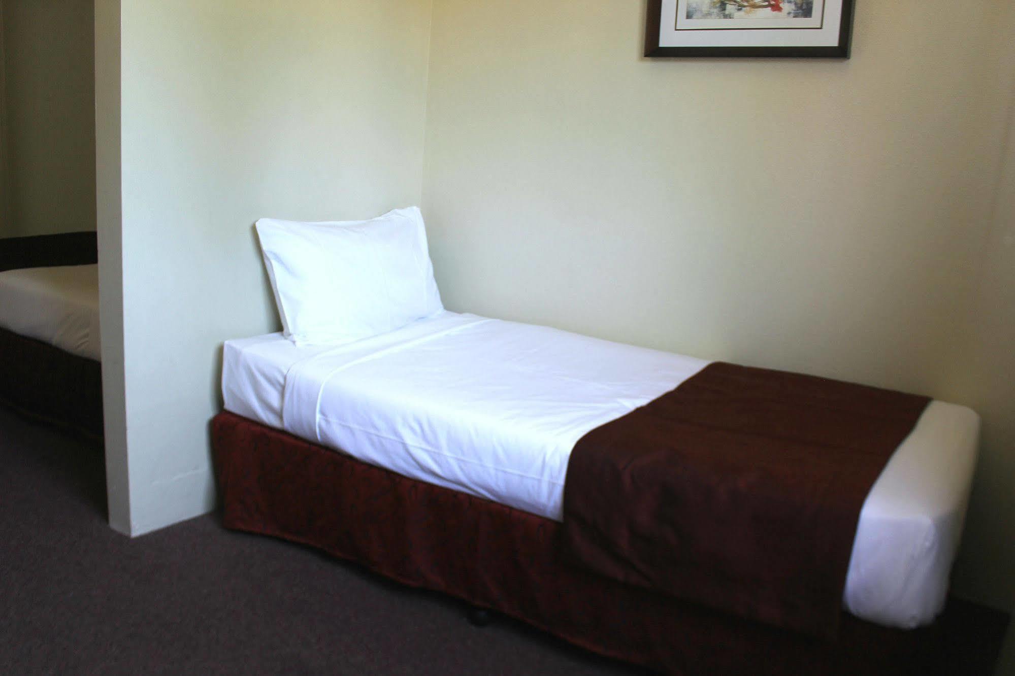 Commodore Motor Inn Albury Zewnętrze zdjęcie